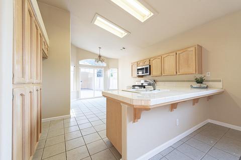 1622 E Victor Ave, Visalia, CA 93292 photo 12
