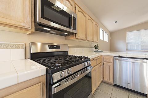 1622 E Victor Ave, Visalia, CA 93292 photo 18