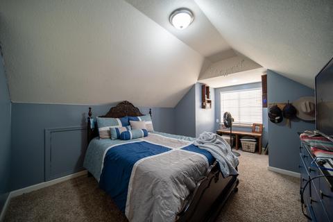 3331 E Sycamore Ave, Visalia, CA 93292 photo 24