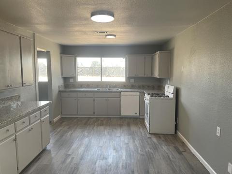 912 E K Ave # A, Visalia, CA 93292 photo 10