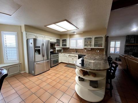 1229 E Sequoia Dr, Dinuba, CA 93618 photo 5
