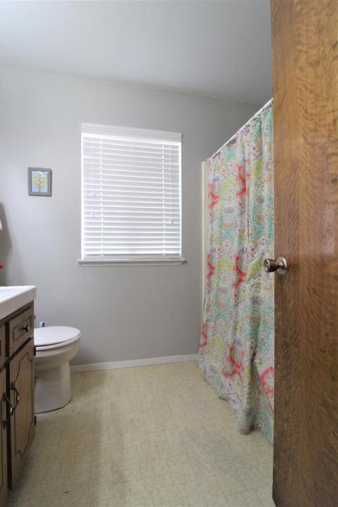532 Powell Ave, Exeter, CA 93221 photo 14