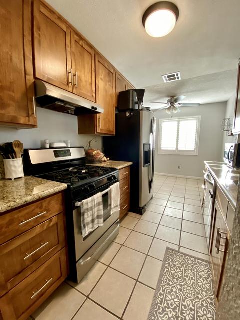 19685 Park Ln, Lemoore, CA 93245 photo 5