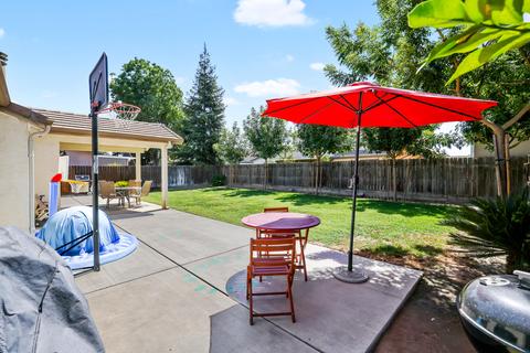 3825 E Hillcrest Ave, Visalia, CA 93292 photo 29