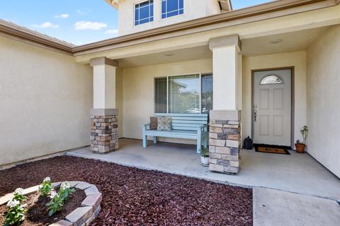 3825 E Hillcrest Ave, Visalia, CA 93292 photo 4