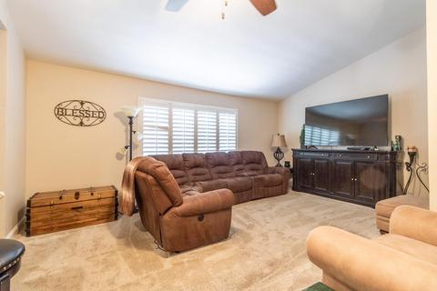 1596 Tollhouse Ln, Clovis, CA 93611 photo 6