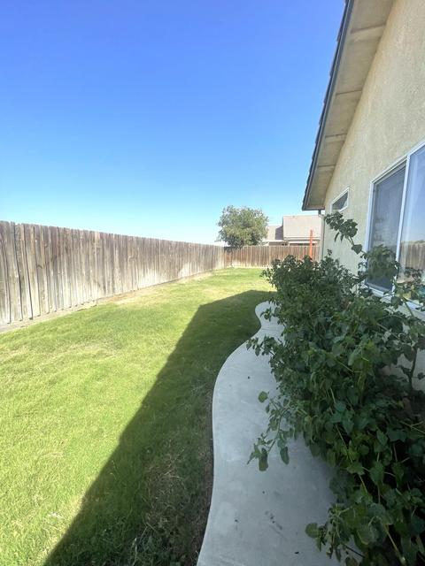 1010 Makenna St, Lemoore, CA 93245 photo 41