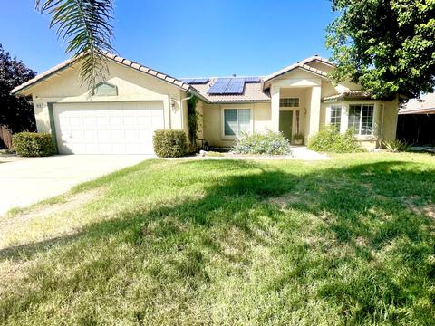 1010 Makenna St, Lemoore, CA 93245 photo 2