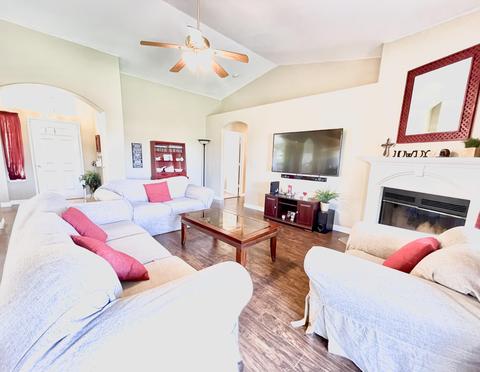 1010 Makenna St, Lemoore, CA 93245 photo 7