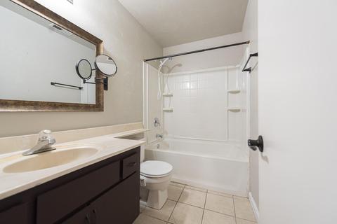 619 E Harold, Visalia, CA 93292 photo 19