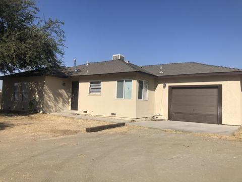 1120 N E St, Tulare, CA 93274 photo 1