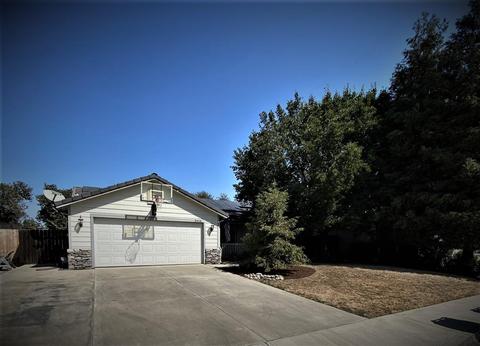 2416 E Harter Ct, Visalia, CA 93292 photo 2