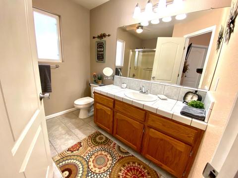 2416 E Harter Ct, Visalia, CA 93292 photo 15