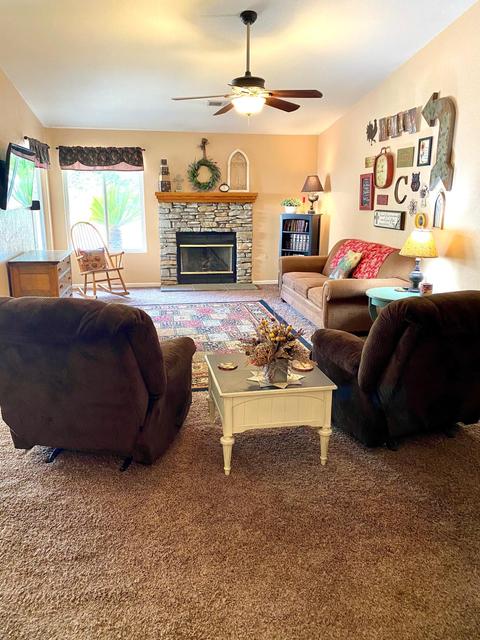 2416 E Harter Ct, Visalia, CA 93292 photo 3