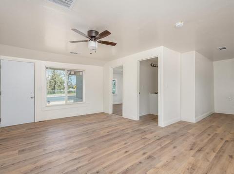 417 E 3rd St, Hanford, CA 93230 photo 5
