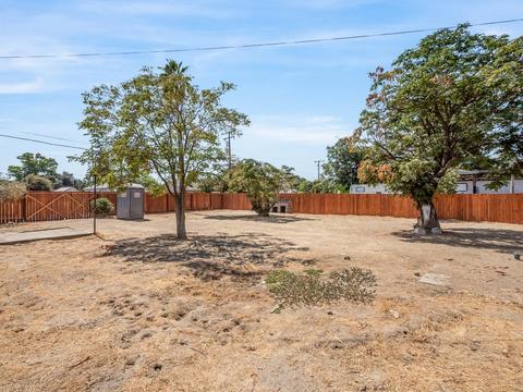 417 E 3rd St, Hanford, CA 93230 photo 16