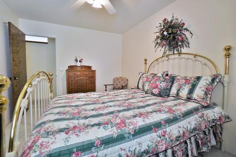 2319 E Harvard Ct, Visalia, CA 93292 photo 40