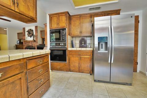 2319 E Harvard Ct, Visalia, CA 93292 photo 25