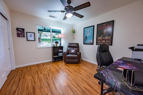 1638 S Exeter Ct, Visalia, CA 93292 photo 30