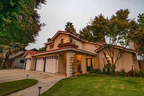 1638 S Exeter Ct, Visalia, CA 93292 photo 3
