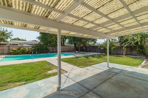 1055 Laurel Ln, Lemoore, CA 93245 photo 21