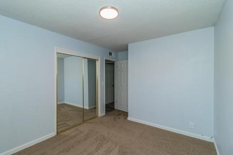 1055 Laurel Ln, Lemoore, CA 93245 photo 17