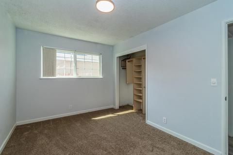 1055 Laurel Ln, Lemoore, CA 93245 photo 13
