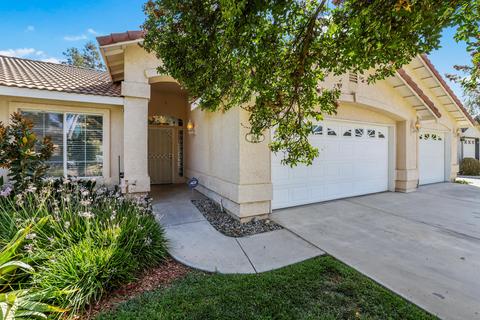 165 Mitchell Ave, Tulare, CA 93274 photo 4