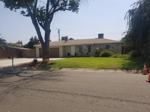 2401 E Sunset Ave, Tulare, CA 93274 photo 2