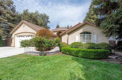 2304 E Center Ct, Visalia, CA 93292 photo 1