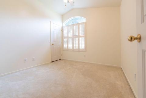 2304 E Center Ct, Visalia, CA 93292 photo 14