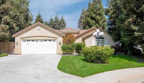 2304 E Center Ct, Visalia, CA 93292 photo 2
