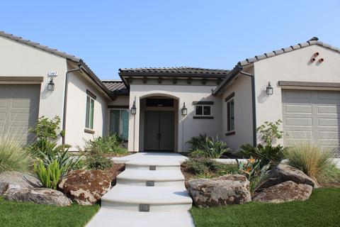 1447 Jordan Ave, Clovis, CA 93611 photo 2