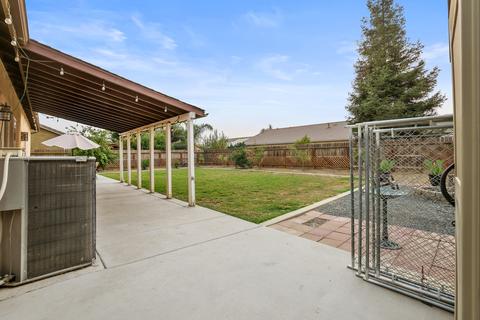 3013 S Maple St, Visalia, CA 93292 photo 9