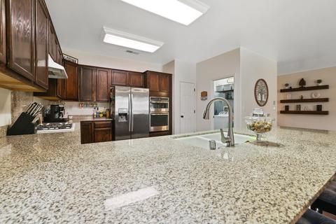 3013 S Maple St, Visalia, CA 93292 photo 22