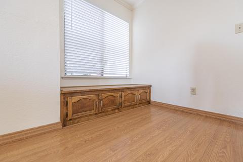 1805 E Oldtown Ct, Visalia, CA 93292 photo 11