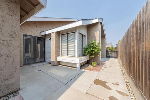 804 E Harold Ave, Visalia, CA 93292 photo 5