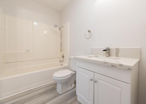 804 E Harold Ave, Visalia, CA 93292 photo 22