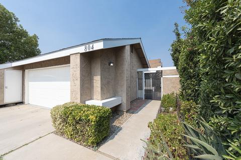 804 E Harold Ave, Visalia, CA 93292 photo 2