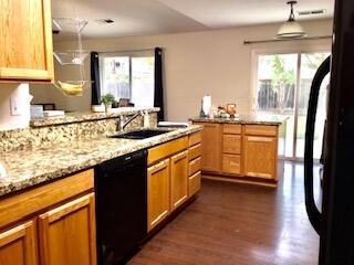 2244 E Chestnut Ct, Visalia, CA 93292 photo 13