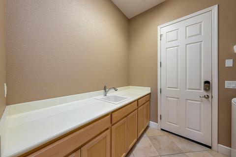 1069 Columbus Way, Lemoore, CA 93245 photo 22
