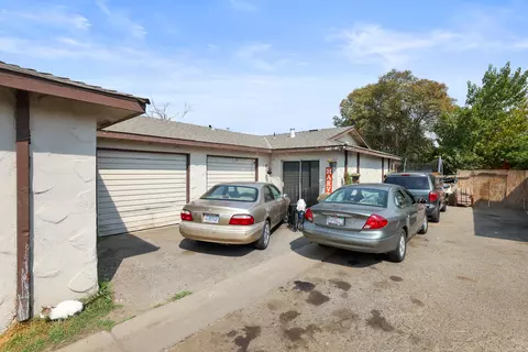 1130 N Mooney Blvd, Visalia, CA 93291 photo 4