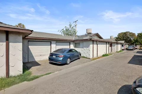 1130 N Mooney Blvd, Visalia, CA 93291 photo 2