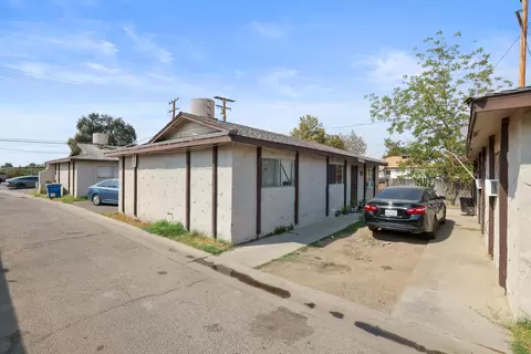 1130 N Mooney Blvd, Visalia, CA 93291 photo 11