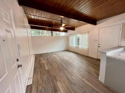 818 E Kaweah Ave, Visalia, CA 93292 photo 8