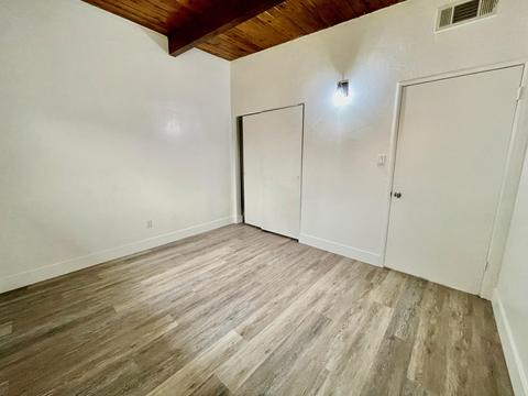 818 E Kaweah Ave, Visalia, CA 93292 photo 29