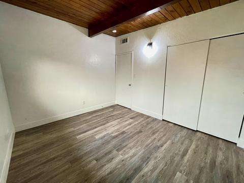 818 E Kaweah Ave, Visalia, CA 93292 photo 20