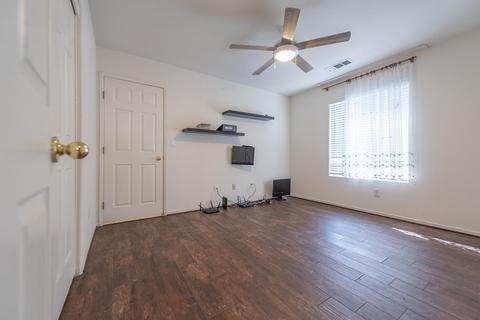2348 E Cherry Ave, Visalia, CA 93292 photo 25