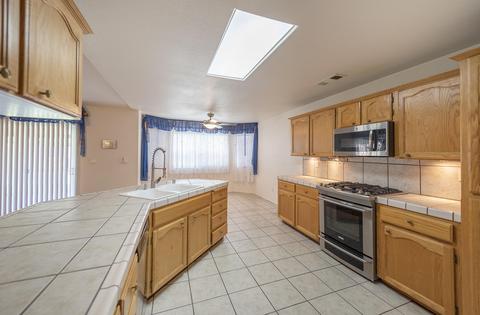 2348 E Cherry Ave, Visalia, CA 93292 photo 14