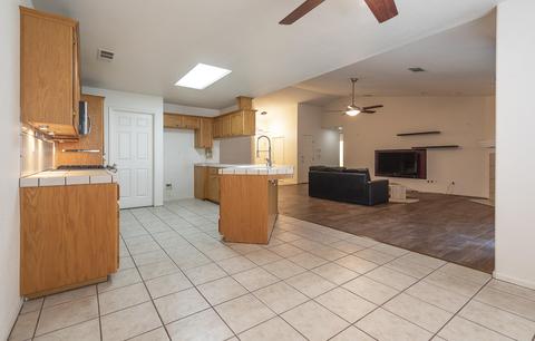 2348 E Cherry Ave, Visalia, CA 93292 photo 9